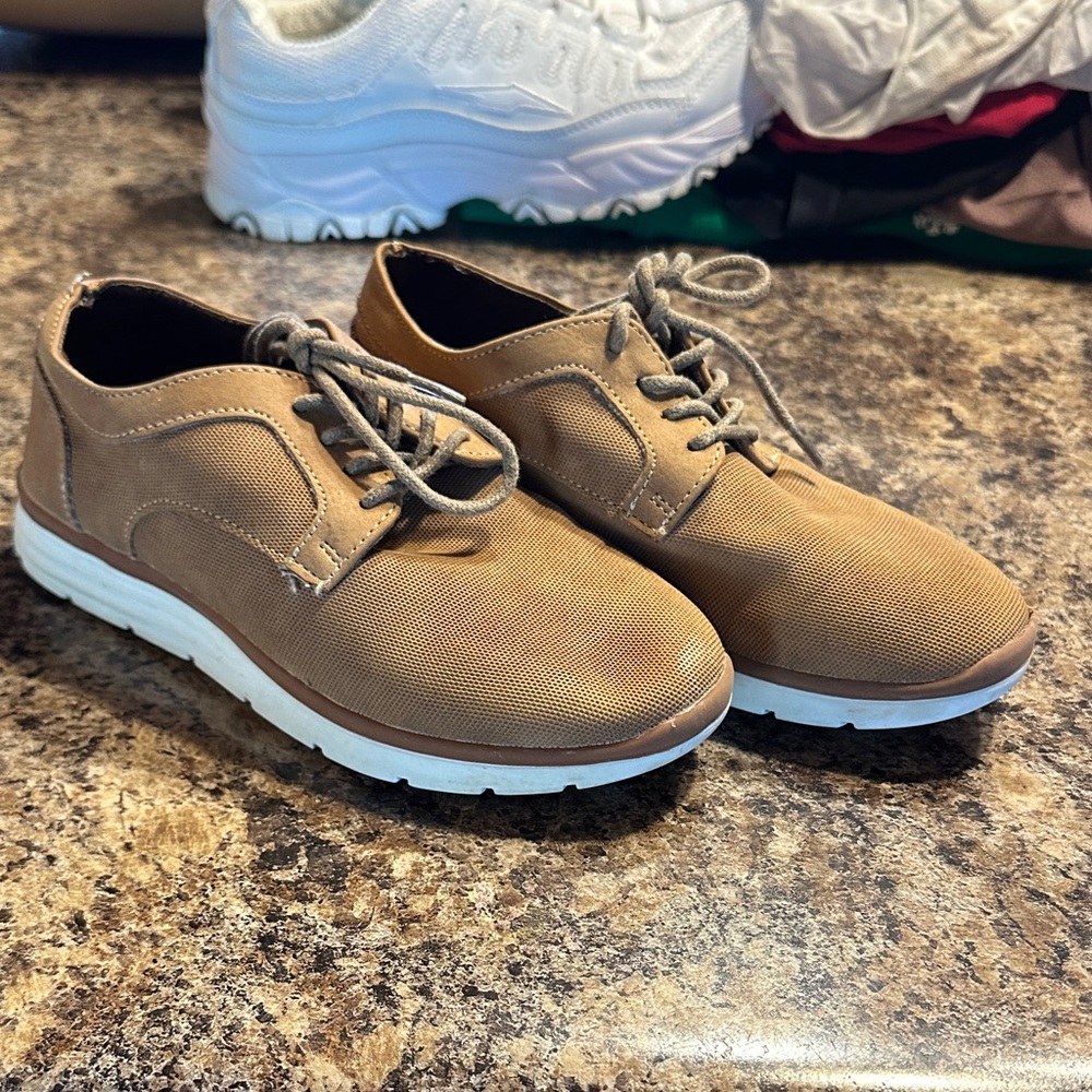 Tan Casual Men's Shoes